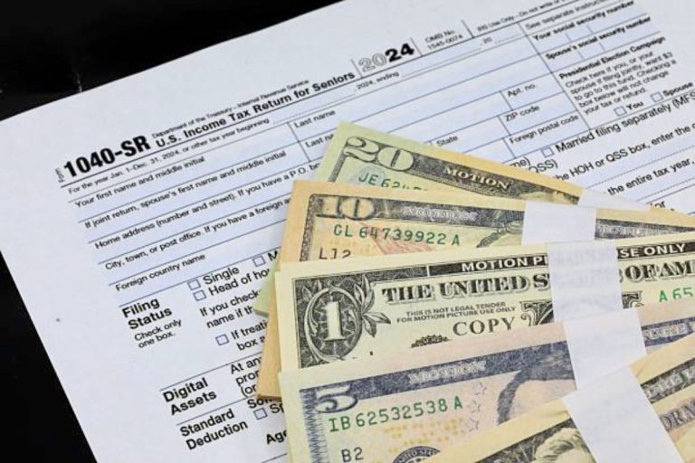 IRS Refund Timeline 2026: How Long Payments Take and How to Track Your Refund